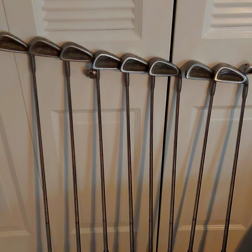 Wilson gulf club set